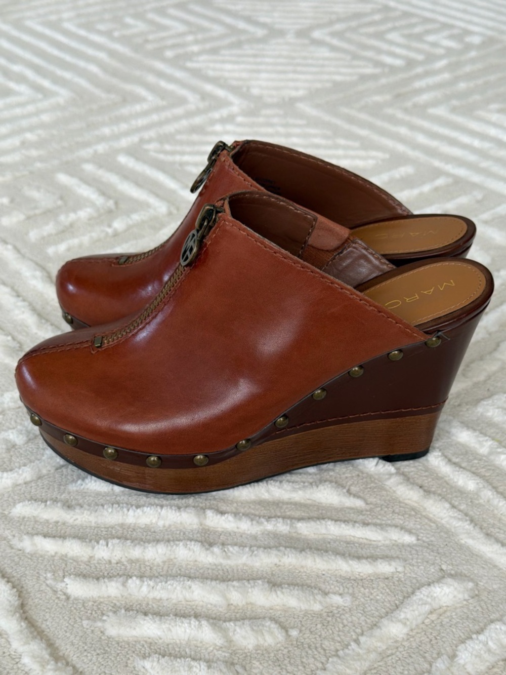 Marc Fisher Brown Leather Wedge Clog Mules w/ Zip Front and Stud Accents Size:5